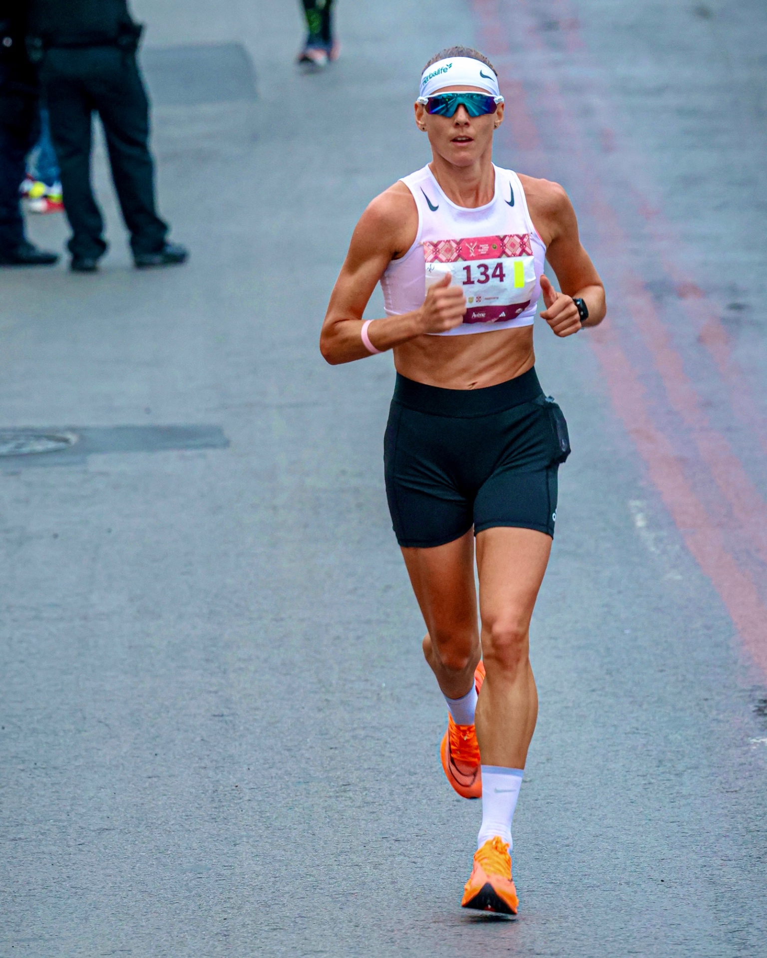Daria corriendo un maratón